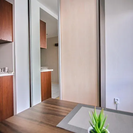 Mestsky Vyhlad-city View & 24h Self Check-in & Free Parking * Banská Bystrica