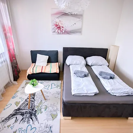 Lejlighed Mestsky Vyhlad-city View & 24h Self Check-in & Free Parking *