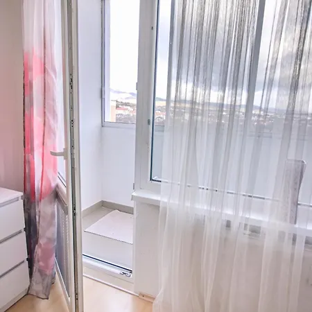 Appartamento Mestsky Vyhlad-city View & 24h Self Check-in & Free Parking