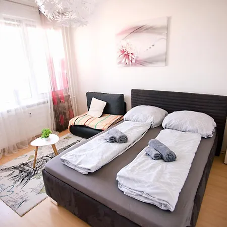 Mestsky Vyhlad-city View & 24h Self Check-in & Free Parking Banská Bystrica
